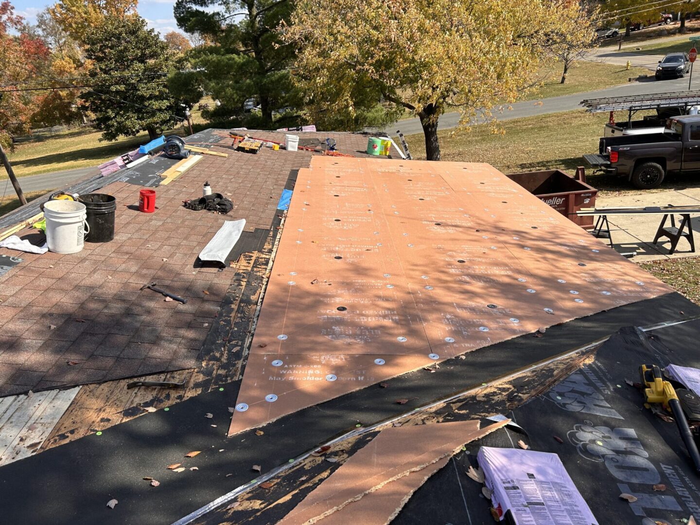 A roof that has been torn off of it.